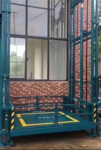 升降货梯